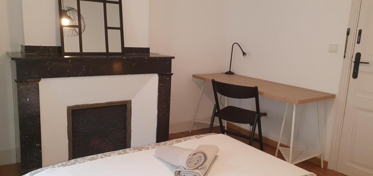 Santocha : Appartement En Plein Coeur De Ville ! Carcassonne Exteriér fotografie