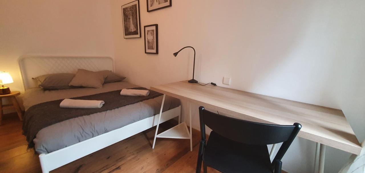 Santocha : Appartement En Plein Coeur De Ville ! Carcassonne Exteriér fotografie