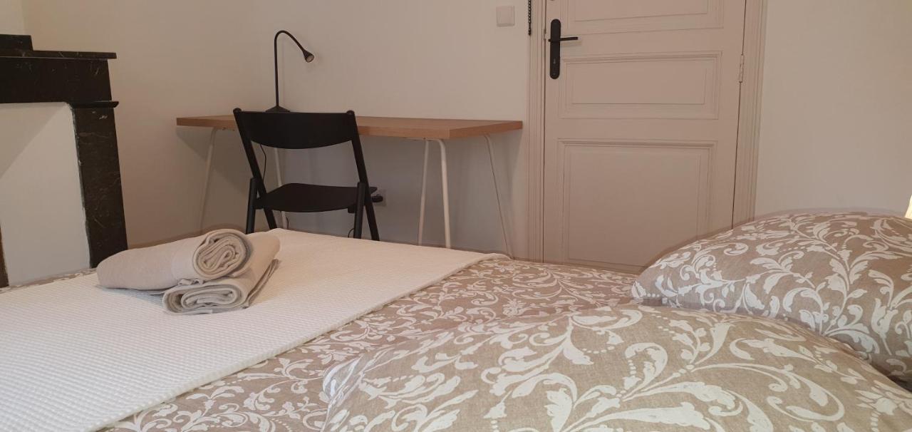 Santocha : Appartement En Plein Coeur De Ville ! Carcassonne Exteriér fotografie